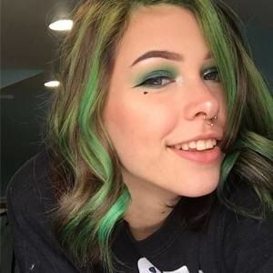 Meet your Posher, Noelle